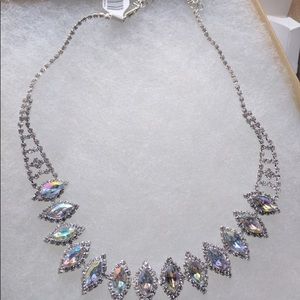 Rhinestone iridescent necklace